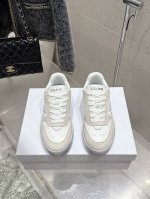 顶级版本 Celine赛琳 25 最新 Block系列 系带 休闲 运动鞋 Triomphe 皮革贴饰，瞬间给这款 Block 运动鞋注入了清新柔美的魅力，爱了