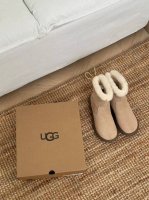 工厂价： Ugg美拉德绑带雪地靴 现货好拿 美媚必选，秋冬长装短装好配衣服，超显身材秋冬女性必备.保暖神器 源自澳洲，百搭2024新款，Mra级摩卡星羊毛，顶级