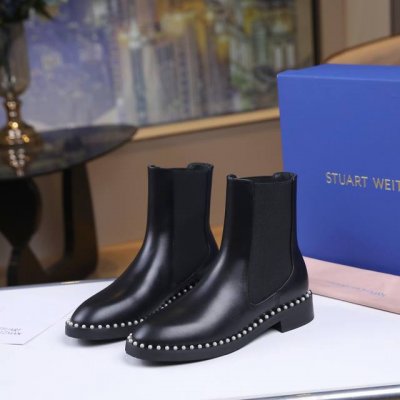 Stuart Weitzman简称sw秋冬新品，切尔西女靴 气质女神款 独家上新！ 最耐看的靴子就是非它莫属了！随意搭配且可完美， 原版楦型， 配以珍珠轻便防滑