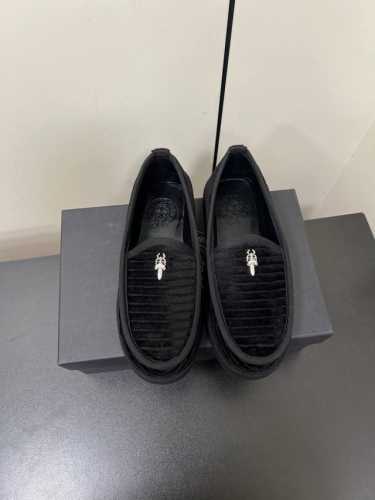 p380Chrome Hearts 克罗心宝剑银饰灯芯绒一脚蹬/乐福鞋！本季秋冬新款，天气降温 秋冬出街保暖推荐单品，最雅最Chil的乐福鞋没有之一，百搭任何裤