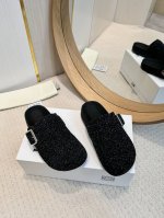工厂批 罗意威新款拖鞋LoeweCampoLoewe全新Campo博肯来自秀场延续品牌设计师Jonathan Anderson一贯的玩味主义色彩，新款Campo