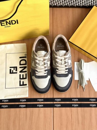 Fendi Match经典款整双鞋子采购Zp开发打造，全部定制材料，独家开模大底，细节全部对版出货，连包装也做到跟正品一样。码数:女：35-40 男39-44