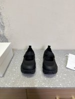 Amomento 小众潮牌 25ss早春新款 韩国首尔独立品牌 休闲户外鞋 上脚超级显瘦，大底柔软舒适，脚感非常好，日走万步都不会累的那种款式简约高级，可日常可