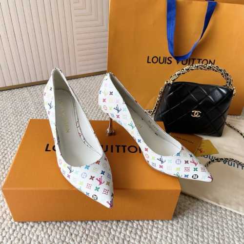 Louis Vuttio*Ss25新款L驴牌 村上隆三彩高跟鞋 四叶草烤漆跟后空高跟凉鞋 单鞋 鞋面：进口定制面料 内里：进口羊皮里 大底：真皮大底 跟高：7.