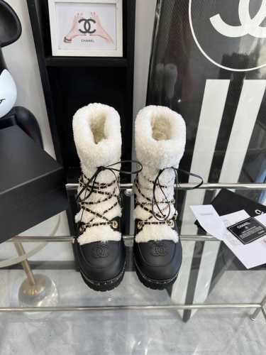 Chanel新款雪地靴 高品质出货 上脚超级仙女 重工艺制作 非常保暖舒适 进口澳洲皮毛一体羔羊毛 隆丰皮毛内里 Size:35-39 40订做