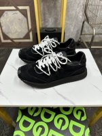 Dg 最新运动休闲鞋时尚百搭，可为各式造型增光添彩。塑造独具动感活力与摩登气息的精致设计，尽显现代优雅格调。 Size：38-46 45、46订做不退换 Se