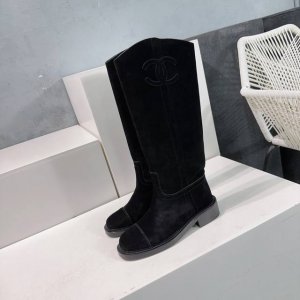 高品质出厂高靴皮面 ！羊京480！顶级品质chanel香奈儿24Ss秋冬秀场主推新款c家小香一脚蹬骑士靴短靴长靴！ 这款骑士靴真的是帅气时尚的代表，靴筒口双c电