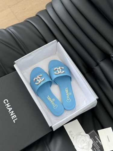 P平底 高跟 Chanel 24P新款菱格拖鞋 春夏新款，高版本高品质。 鞋面垫脚羊皮，真皮大底！ Size:35-39 其他码数定做