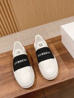松紧金属扣#正常码 男+10 GIVENCHY 纪梵希经典小白鞋 说之为小鞋白中的始祖不为过。 小白鞋中的绝对款式都已淘经汰，但GVC凭借不过时的介简经典设计。