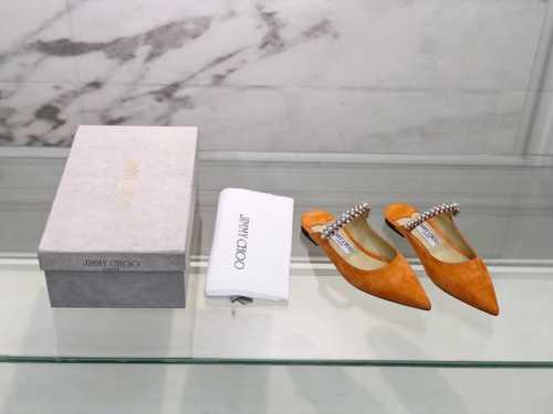 Jimmy Choo 吉米周 新款羊猄珍珠链条系列 面料：羊猄 内里：进口意制小羊皮 超级柔软细腻 大底：进口意大利原色牛皮底 码数：35～39 34、40、4
