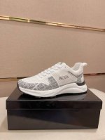 工厂价: BOSS 最新休闲男鞋，欢迎1:1对比，爆单款BOSS香港专柜休闲鞋，专柜品质，支持验货，优质做工，鞋面采用意大利进口飞织面料，透气羊皮内里，原版时尚