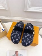 lv 路易威登 24 2024 秋冬新款 顶级版本 专柜主打最新款 Lv Cosy穆勒拖鞋硬货上新 代购级别！高级感十足！国内外博主刷爆的一款，复古又时髦 上脚