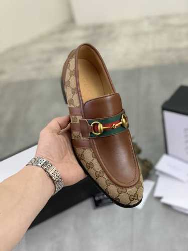 工厂价 实价 水染牛里 Gucci 古驰高端男士正装商务皮鞋，顶级原单1：1正品货！原版进口擦色开边珠小牛皮，原版金属饰扣，进口水染牛皮内里垫脚 原版鞋底，男鞋