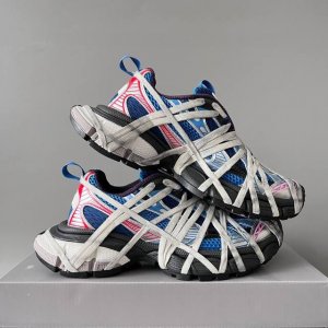 纯原版本balenciaga Phantom Sneaker 巴黎世家全新做旧十代黑蓝绑带潮流跑鞋 在延续 Track Trainer 户外轮廓和复杂鞋面结构的