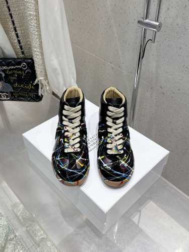 情侣款 涂鸦款 男10 Maisonmargiela Mm6 马吉拉 高帮情侣款针织连袜漏孔德训鞋 休闲运动鞋 原版购入开发 做货 鬼才设计师品牌，一个轻奢品牌