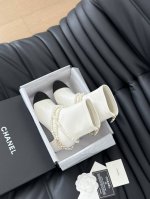 Chanel 24A高级手工坊珍珠系列短靴 一如既往的高版本 经典玛丽珍系列 鞋面羊皮 内里羊皮 真皮大底 跟高5.5Cm Size:35-39 其他码数定