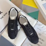 顶级版本：女款The Row 小众品牌mica系列 羊绒尼龙 复古 休闲 运动鞋原版购入开发 做货 超复古运动鞋，延续着品牌的高级干净的简约之美，考究的拼接鞋面