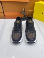 出厂价：品牌：芬迪标准码：38–44等级：官网同款材料：原版皮料 舒适羊皮内里 轻便柔软耐磨大底款式类别：男士时尚休闲鞋 跑步 运动鞋 尊贵奢侈品大牌元素 顶级