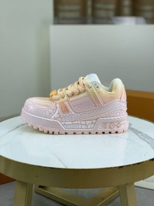 工厂价 顶级版本lv驴牌l家2025春夏走秀款 胖trainer 面包鞋 滑板鞋 休闲 情侣款 运动鞋 Diy串珠louis Vuitton 路易威登2024年