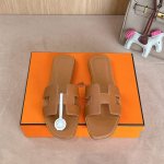 经典金棕掌纹配白线 』出厂价P Hermes 爱马仕H拖鞋Oran凉鞋系列 时尚又百搭 超级舒服 每个细节都做到极致 原版丝绒面料 原版1:1独家私模鞋面 原版