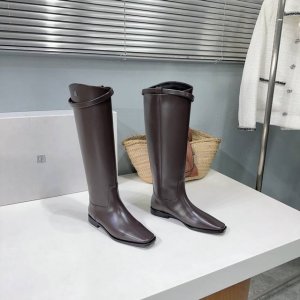 顶级版本出厂长靴 ！小众潮牌！高品质原版做货！经典小众潮牌toteme 2024Ss秋冬绝美方头骑士靴！超火小众潮牌！ 这也tei好看呐 气场两米八 腿长无极限