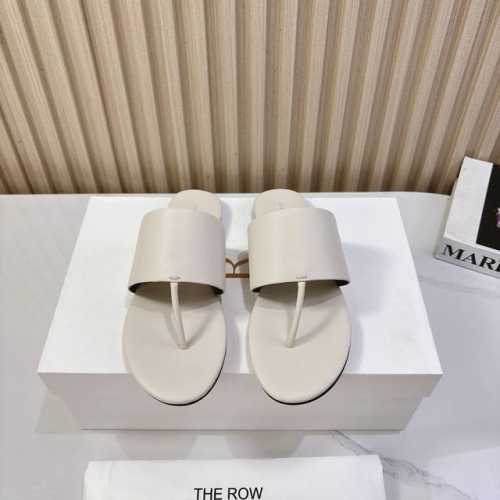 The Row 牛皮夹趾平底拖鞋高品质极简小众还得看Tr，春夏新款性感猫跟极简拖鞋！一如既往的简单，超强设计感，线条简洁流畅 虽然没有过多的元素点缀，但真的很高
