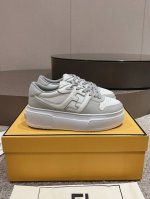 出胶片面款 全皮款 。最新厚底版面 Fendi芬迪2024新款厚底板鞋休闲运动鞋 Fd 厚底match 升级新款 全皮面拼接 新鲜血液注入加ff复古的设计 超好