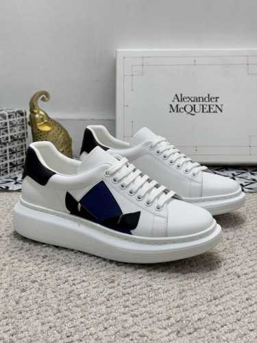 出厂价 实价 Alexander Mcqueen 个性款 麦昆风靡全球小白鞋新款 独家首发 麦昆 ～独特运动鞋。专柜代购休闲鞋意大利进口原版品牌精选头层柔软牛皮