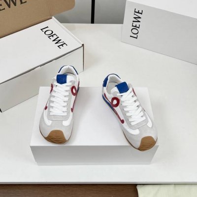 高版本-配飞机盒 女 爆款 Loewe2025要意威 Ballet Runner 系列芭蕾运动鞋！！罗意威 Ballet Runner升级 2.0宽宽的不对称鞋