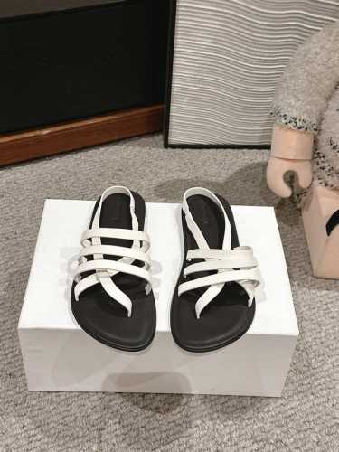 原单品质 the row ss25 new arrival～THE ROW春夏新款夹趾平底凉拖鞋The Row极简风设计！这款凉鞋上脚真的超级好看～看上去简简单