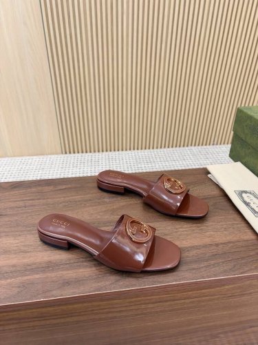 华家25季新款.码数 35-42 价格:橡胶底 P210真皮底 P250