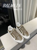 女款 男款 Balmain 巴尔曼 巴尔曼 最新 春夏 经典运动鞋 独家首发 香港、美国、巴黎各大时尚博主及明星同款。 男女同款休闲鞋 。 海外订购原版，1:1