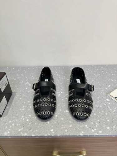 ALAIA 阿莱亚 小众潮牌 25ss春夏新款芭蕾舞鞋 法国高端一线高定品牌 AzzedineAlaia:时尚界最后的手艺人巴黎时装界以及全世界都享有盛誉维多利