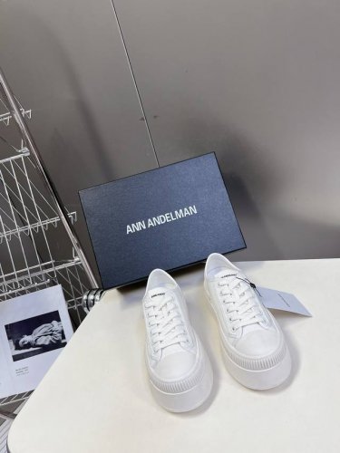 Ann Andelman 24Ss 新款休闲 厚底运动鞋 一款颜值爆表又充满活力的鞋子 这几个颜色特别好看 让人动心的感觉 巨多客户反馈舒适度极高的一款德训鞋