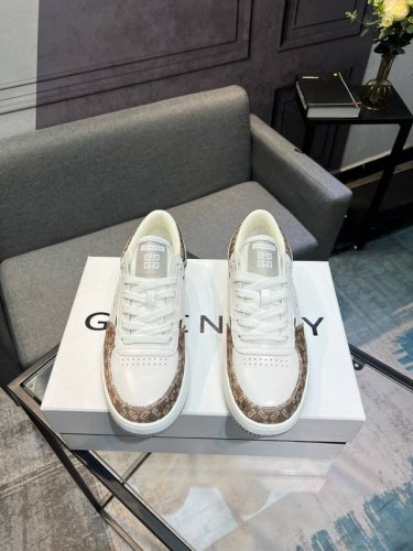 GIVENCHY纪梵希 .男士新款时尚休闲板鞋热卖进口牛皮.舒适羊皮内里 原版大底 脚感舒适 38-44码 45订做不退换