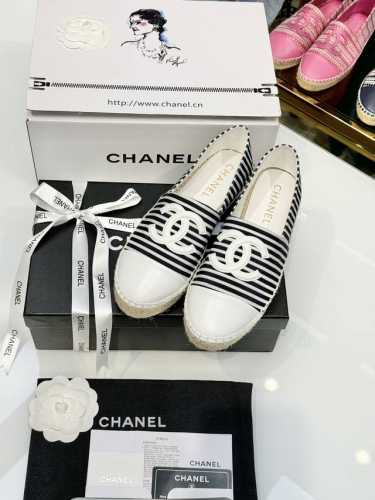 Chanel 2024新款 海军风 渔夫鞋 顶级版本 内里垫脚均采用原版进口羊皮 ！码数：35 40 34.41.42定制 不退换 标准码 ，编号w102