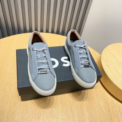 工厂 Boss 新款男仕运动鞋 知名运动品牌新款隆重上市 以奢华高端设计出货 鞋面原版定头层牛皮制作 牛皮内里垫脚 叠层设计鞋面线条感层次分明，轻质橡胶大底。轻