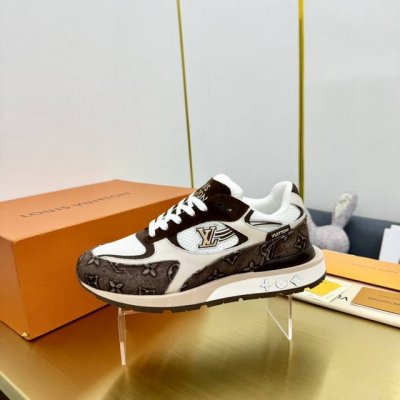 尺码35-46 L家驴牌trainer20篮球运动男鞋 正品开发，欢迎大家找茬挑问题！以假乱真傻傻分不清楚 做梦少年率性出发。澎湃力量时刻在涌动。做出灵魂所在的