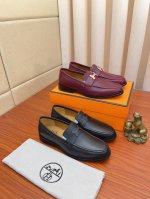 实价： 牛里hermes 爱马仕商务皮鞋，原厂配置、原版进口牛皮鞋面+奢华五金logo+全进口原版定制牛皮内里，鞋底：橡胶耐磨大底高难度工艺，原厂跟单货，高品质