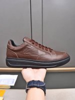 2024上新louis Vuitton 路登易威 Lv鞋面 Lv 进口头层牛皮压花内里进口羊皮内里 防滑耐磨大底。每一位男士的身份衬托，上脚大气稳重不管风吹雨打