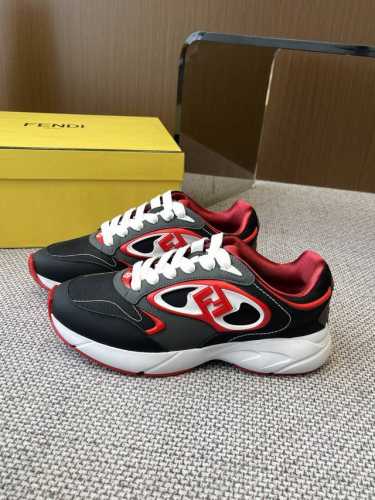 Fendi芬迪 Forward 25Ss春夏新品运动鞋 情侣款鞋面经典耐看，细节丰富～鞋底加厚设计 增高效果好 搭配指数极高 日常必入单品 专柜一鞋难求 众多明