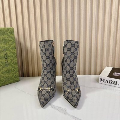 新款古驰gucci经典女鞋:原版一比一开发，精心调制的鞋楦，面料采用原版质感.进口牛皮其羊皮.配原板电渡五金gg扣 细腻到无可挑剔！ 鞋面:羊皮 内里:羊皮 跟