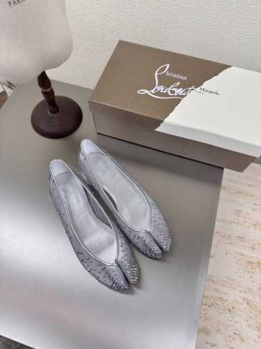网钻系列 Cl× Mm6 马吉拉 联名款分趾鞋 Mm6 Maison Margiela 原版网面材质 先电脑秀出点位 而后手工烫钻石 对版工艺 原版一致大底 原