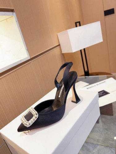 顶级版本 Manolo Blahnik 四季经典款 90毫米“Lurum”施华洛世奇水晶丝绸缎面穆勒鞋高跟鞋 顶级代购版本 超精致一比一零离距打造！用最好料材打