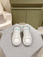 两穿510 | 224 jimmy Choo*最新休闲鞋，专柜主打系列！代购级别！面料选用原版一致牛皮烫钻柳丁工艺，搭配Jc元素的珍珠刺绣襄钻工艺，绝绝子的系列