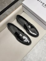 Gvx 新品 纪梵*希 男士乐福鞋皮鞋 采用进口牛皮 开边珠亮 翻毛皮皮打造 一脚蹬便鞋 品牌4G五金扣贯穿鞋面 一脚蹬穿着 进口水染牛皮内里 牛皮垫脚原版真皮