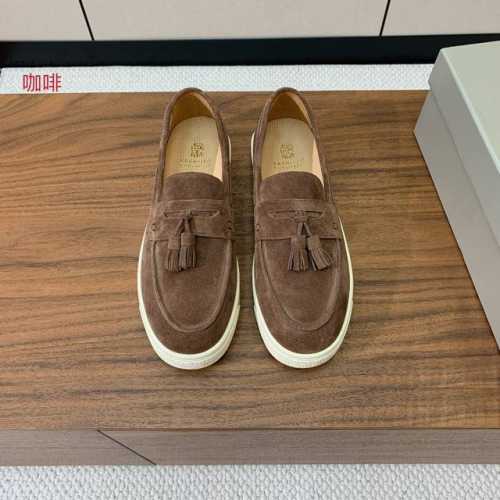 Brunell* Cucinell* 男款流苏乐福鞋。简约时尚。鞋面牛京，牛皮内里，高密度弹力乳胶 可拆卸独立高弹力乳胶鞋垫 原版大底。 码数：39-46 39