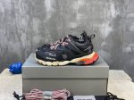 顶级版本 自家工厂原版1:1.开发，顶级版本 ，莞货代购级别，原装大盒 硅胶鞋垫，细节自己看 Balenciaga 巴黎世家三代 复古运动姥爷鞋 3代Tripl