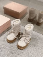 顶级品质 Miumiu 24Ss New Arrival～ Miu家2024秋冬新款雪地靴棉鞋 缪缪最好看的棉鞋，没有之一 鞋底有一定的厚度，增高效果很错 系带