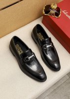 商品商标：Ferragamo 菲拉格慕 休闲皮鞋 正码码数: 39-44 38.45.46订制 商品材料：精选 进口开边珠牛皮鞋面+经典五金扣，进口水染牛皮内里